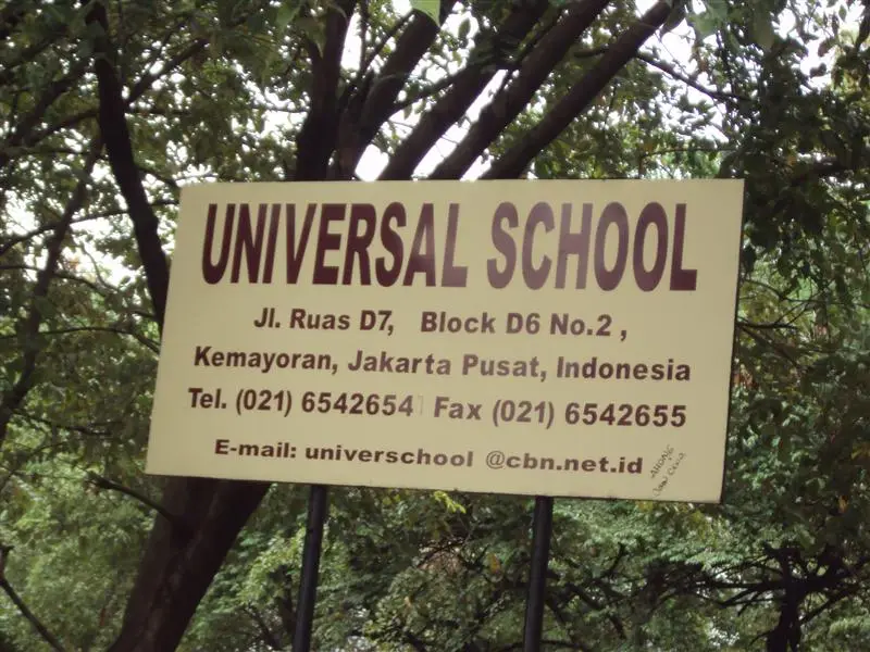 Sekolah Menengah Pertama Universal School