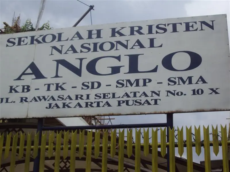 SMP KRISTEN NASIONAL ANGLO
