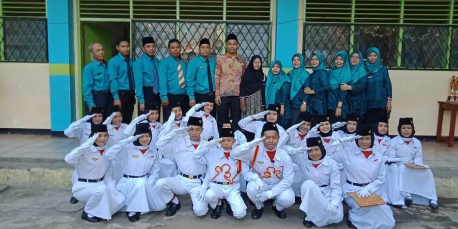 Foto SMP AL MUKHLISH