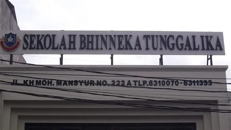 SMP BHINNEKA TUNGGAL IKA