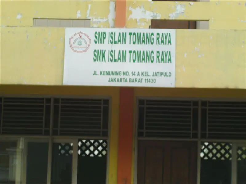 SMP TOMANG RAYA