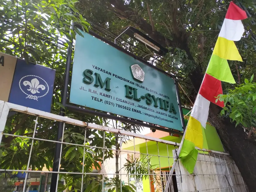 SMP EL-SYIFA