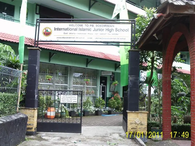 SMP ISLAM PB SOEDIRMAN