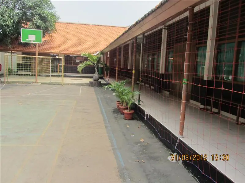 SMP ISLAM TERPADU NURUL HIKMAH
