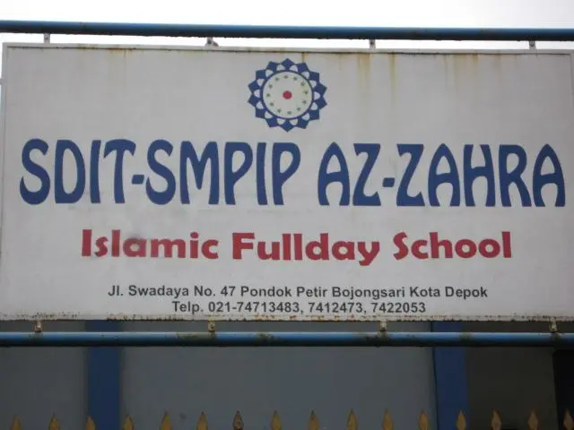 SMP AZ-ZAHRA
