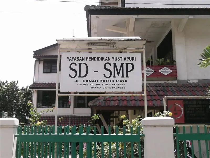 Foto SMP YUSTIA PURI