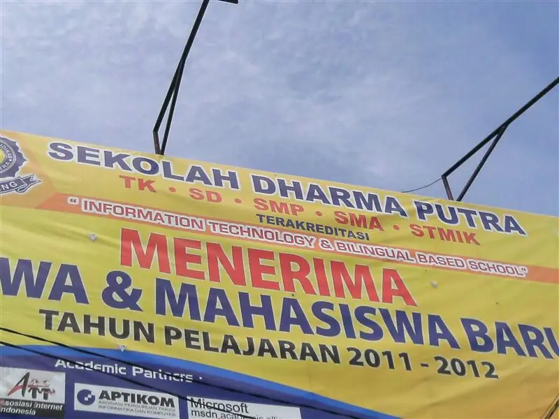 SMAS DHARMA PUTRA