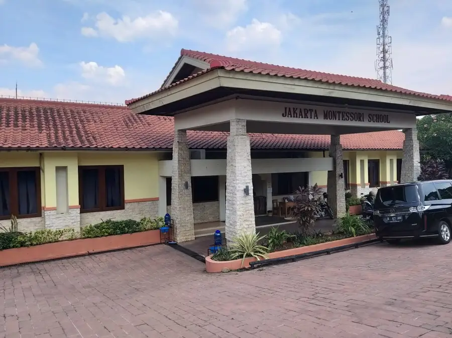 SMP JAKARTA MONTESSORI
