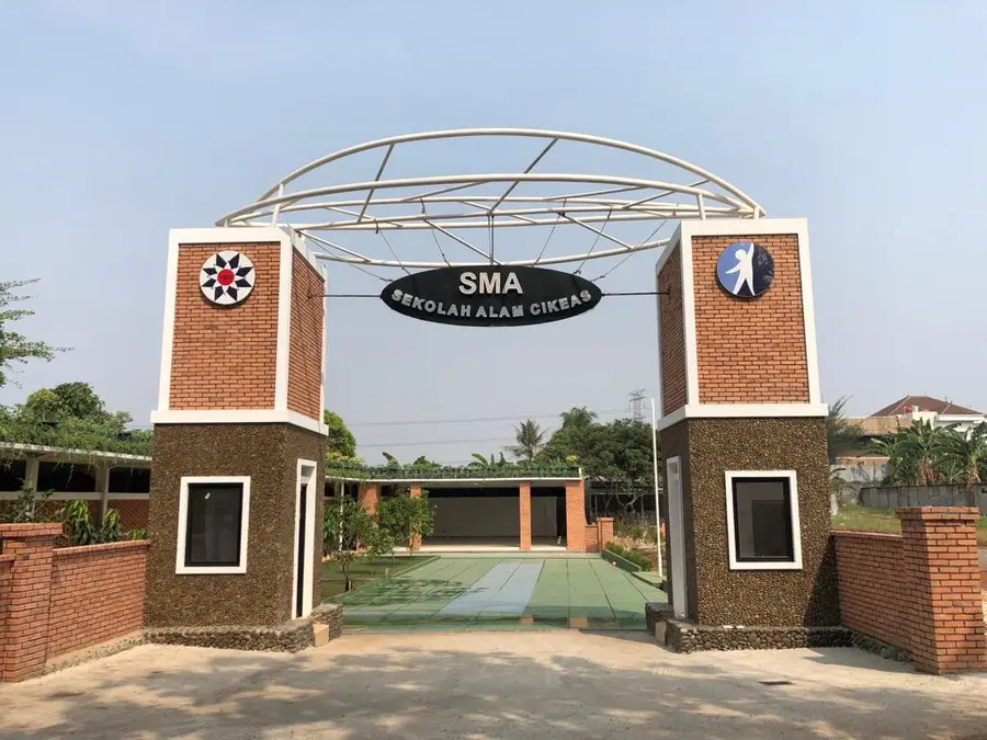 SMA Sekolah Alam Cikeas